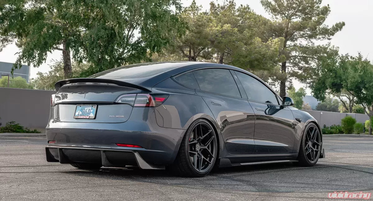 Tesla Model 3 Gloss Carbon Fiber Rear Diffuser VR Aero