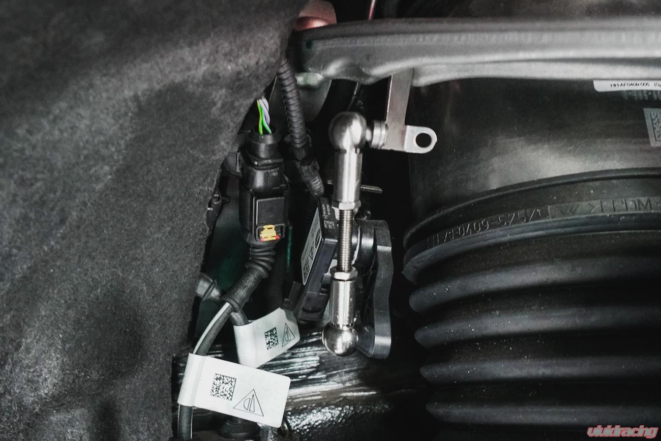 Bentley Continental GT / Flying Spur Air Suspension Lowering Links VR Performance